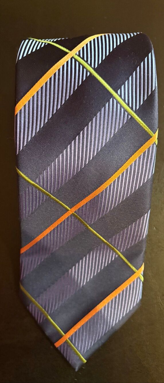 BCBG Attitude tie
